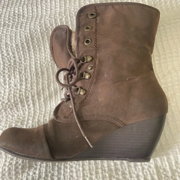 Blowfish Boots - Picture 11 of 12